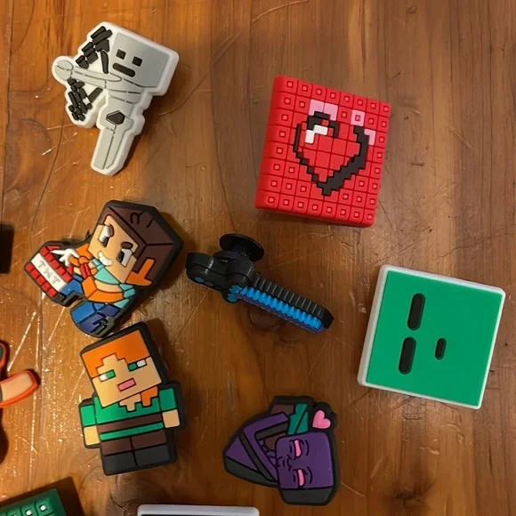 12 gibbits for croc/slides - Picture 4 of 4